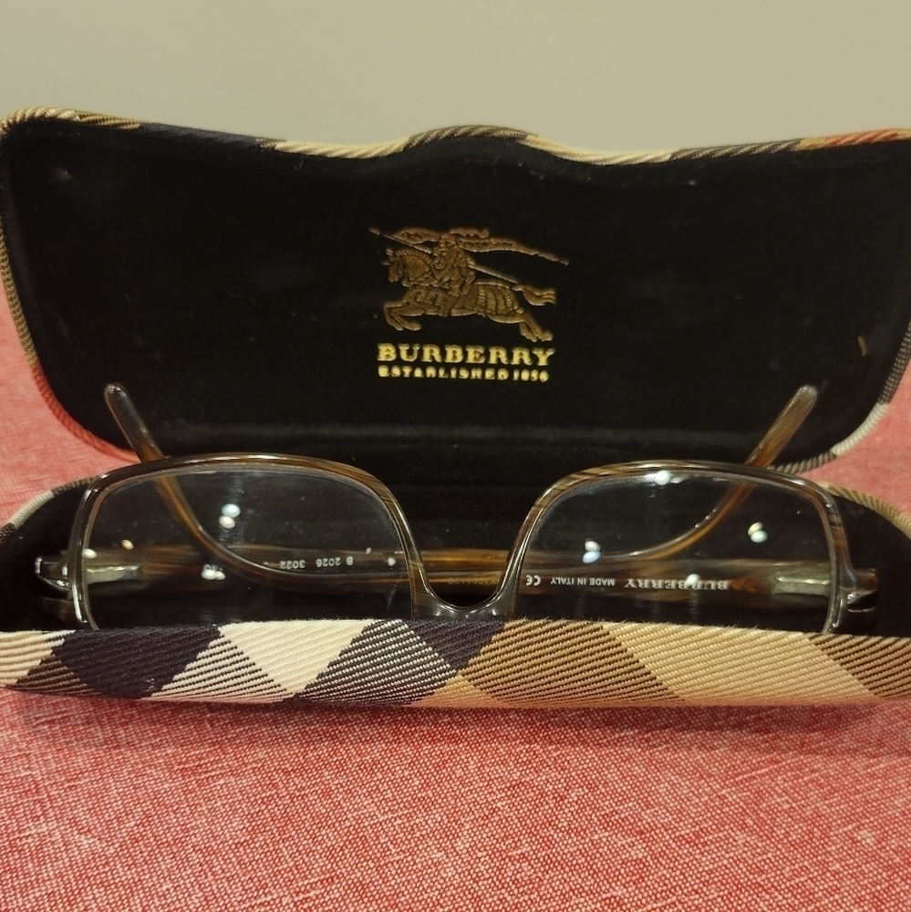 Burberry Eyeglasses with Clamshell Hardcase with Nove Check Plaid Made in Italy - Picture 1 of 10